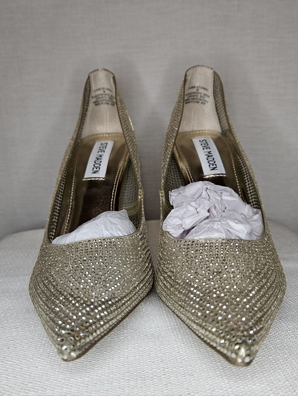 Steve Madden Classie Rhinestone Gold Clear Pumps Heels 7 NWOT Event Festival - Picture 3 of 12